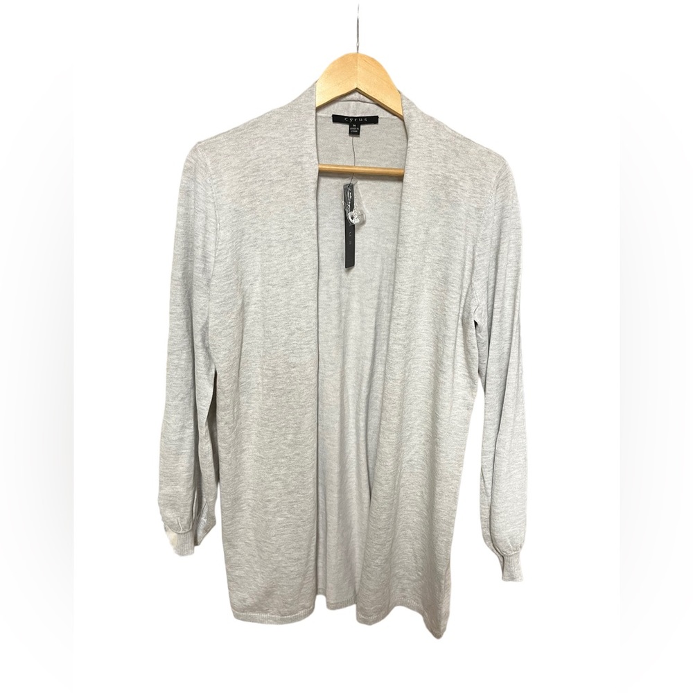 Cyrus women’s long sleeve‎ gray cardigan NWT